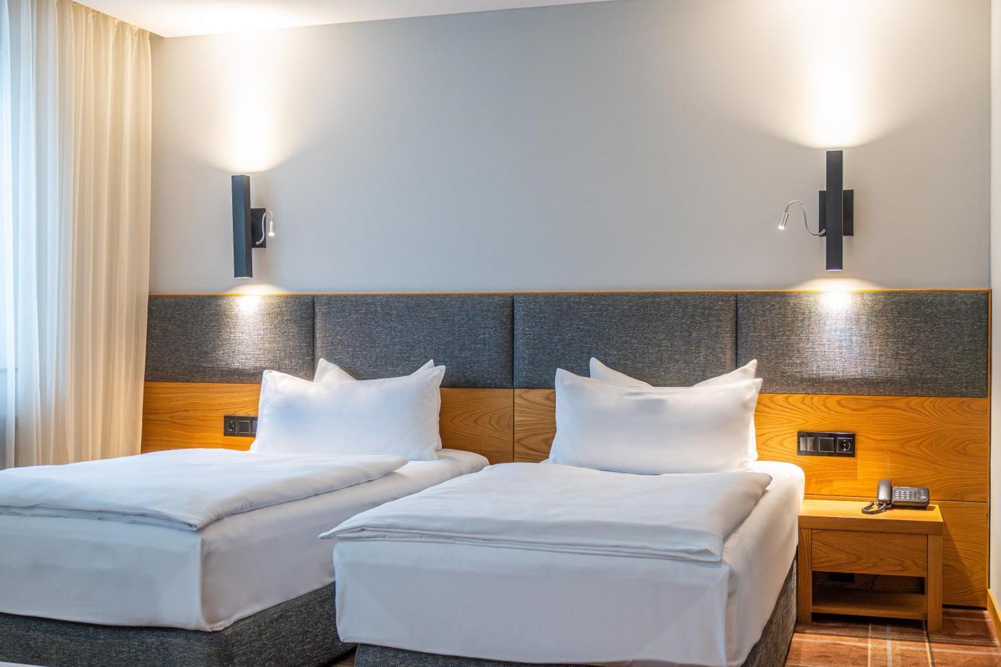 Hvd Grand Hotel Suhl Business & Leisure מראה חיצוני תמונה